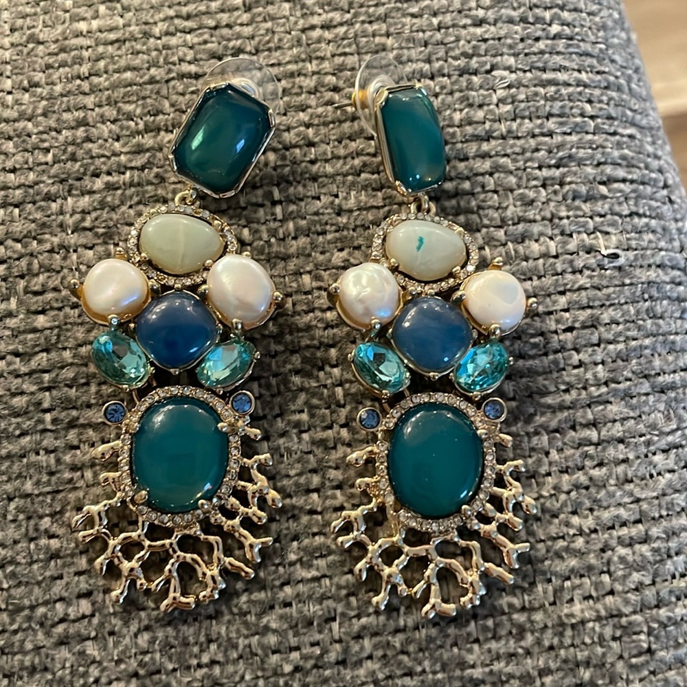 White House Black Market Chandelier Cabachon Statement Earrings